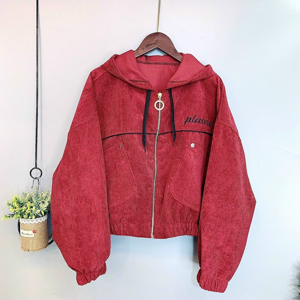 ÁO KHOÁC NHUNG KIỂU BOMBER LOGO THÊU 2 MẶT , THIẾT KẾ TỈ MỈ , ĐƯỜNG MAY CHẮC CHẮN TP