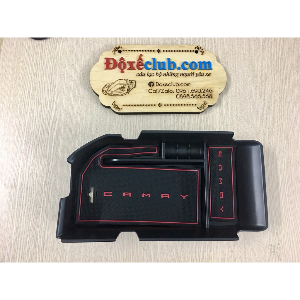 Khay đựng đồ tiện ích hộc tỳ tay Toyota Camry 2019 -2023