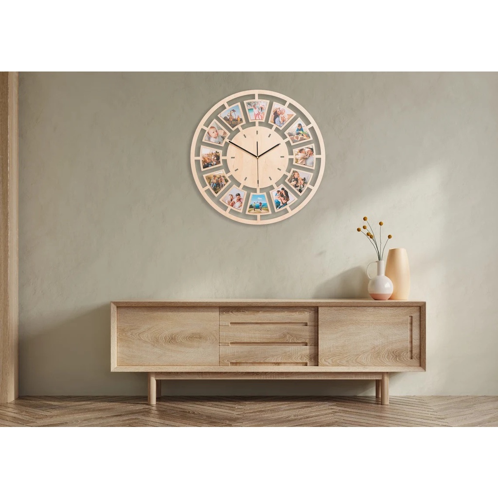 Đồng hồ gỗ in hình Thegioipuzzle gia đình, người yêu theo yêu cầu bằng gỗ cao cấp