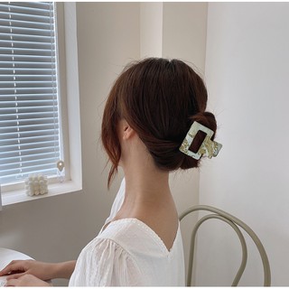 Kẹp Tóc Nữ Hình Cá Mập Nhiều Màu