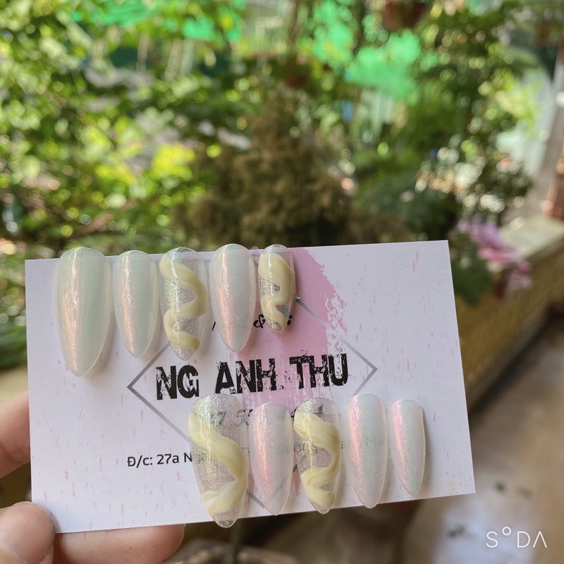 móng giả ánh ngọc