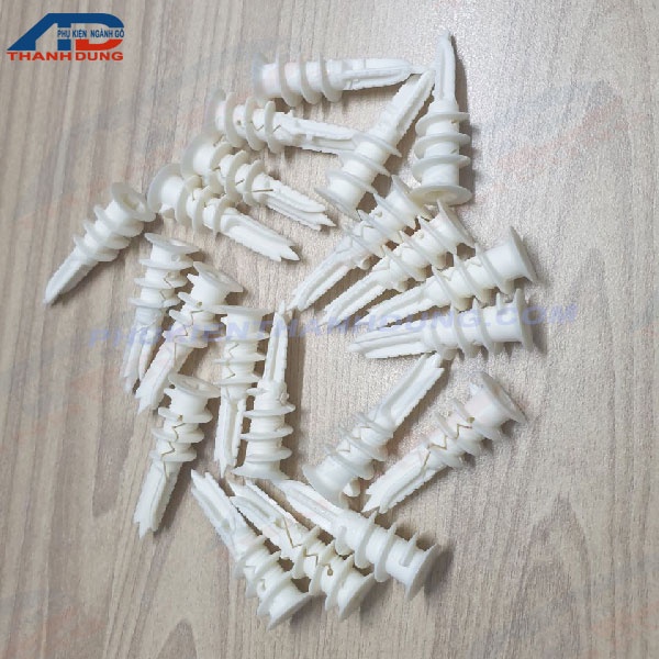 Tắc Kê Tường Thạch Cao