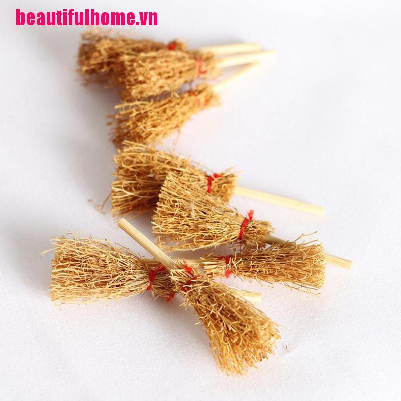 Xô Và Bàn Chải Mini Tỉ Lệ 1 / 12 Cho Búp Bê