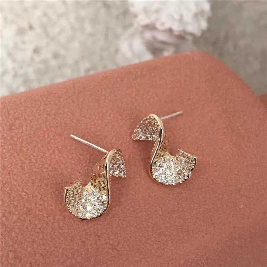 Đôi bông tai màu vàng chốt xỏ bạc S925 đính đá zircon phong cách Hàn Quốc thời trang