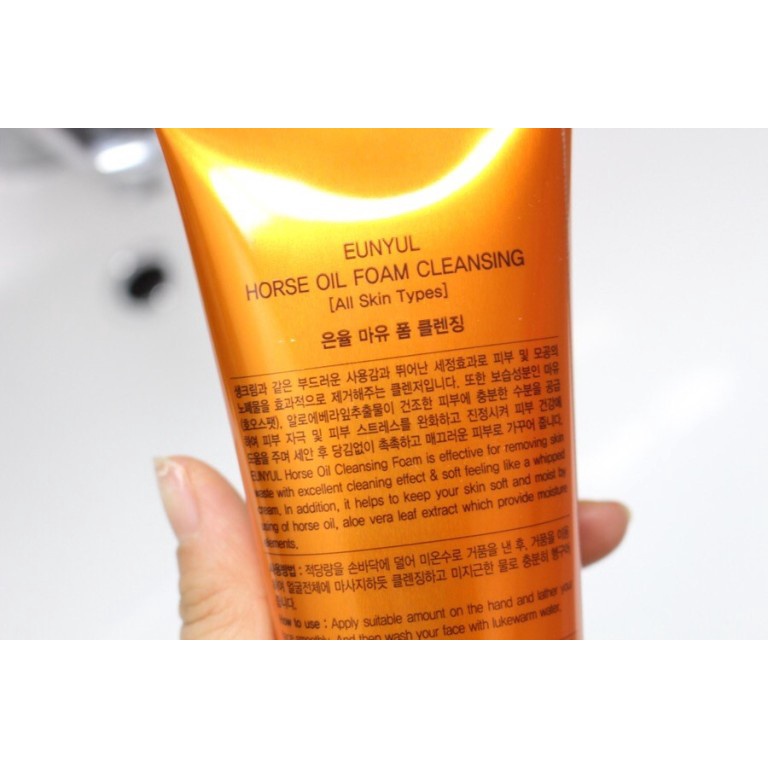 Eunyul Horse Oil Foam Cleansing - Sữa Rửa Mặt Dầu Ngựa 150ml