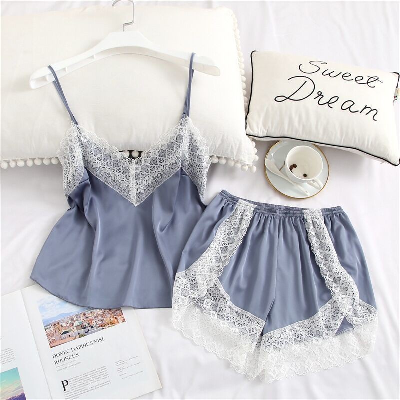 Bộ Đồ Ngủ Áo Hai Dây Và Quần Ngắn Bằng Lụa Mát Mỏng Thoải Mái Thời Trang Mùa Hè Mới Dành Cho Bạn Nữ