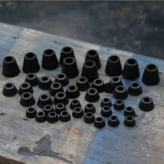 8 cái chân đế cao su đế mềm: làm đế thùng loa, bàn, ghế, tủ...