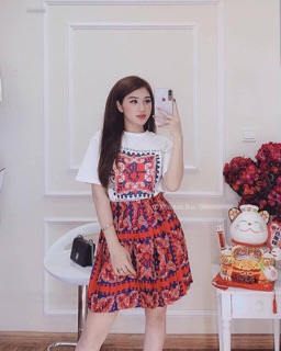 Set áo và chân váy thổ cẩm