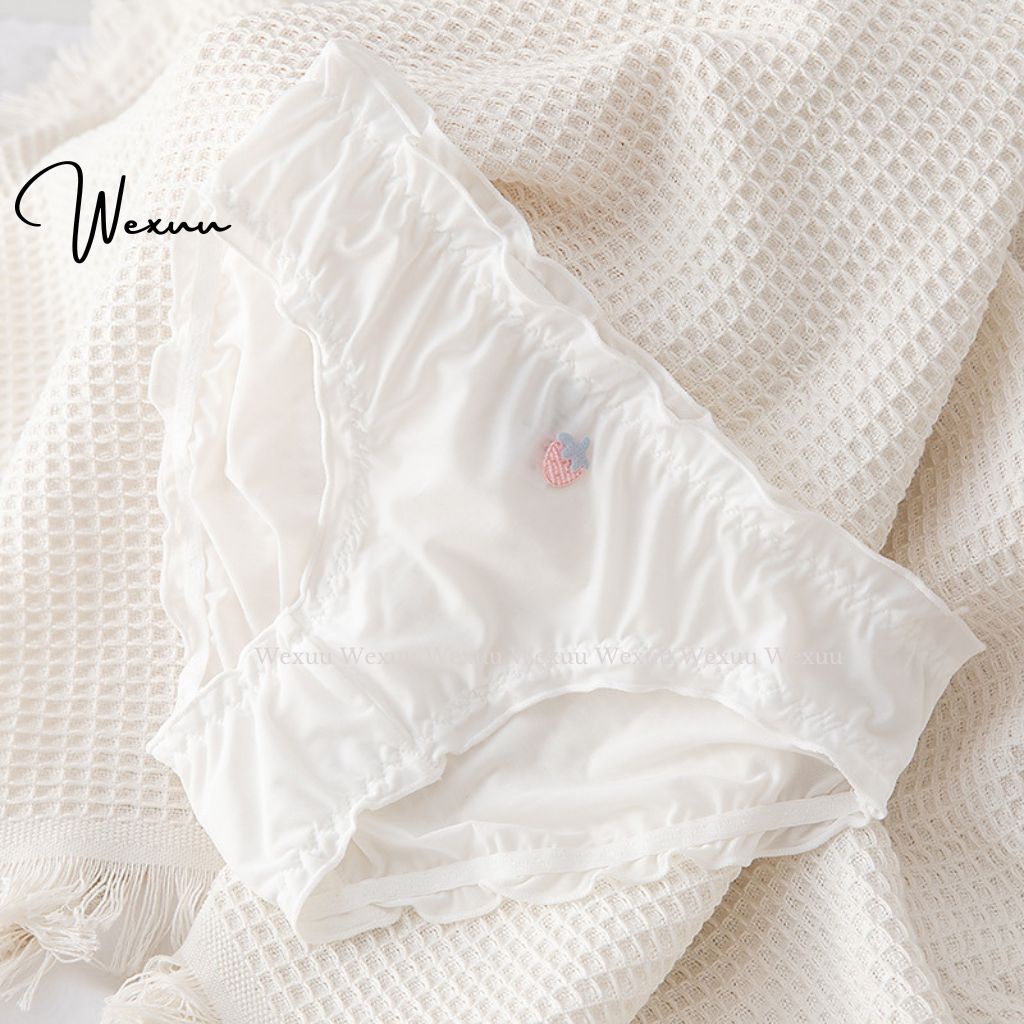 Quần lót nữ Wexuu Design viền bèo phối nơ vải su lạnh mềm mát kháng khuẩn cao cấp - QC131
