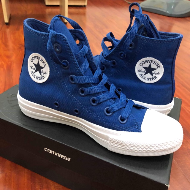 Thanh lý giày Converse Chuck 2