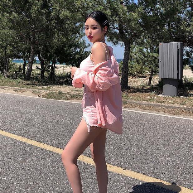 Quần short cạp cao dáng rộng chất denim mỏng thời trang mùa hè sành điệu cho nữ