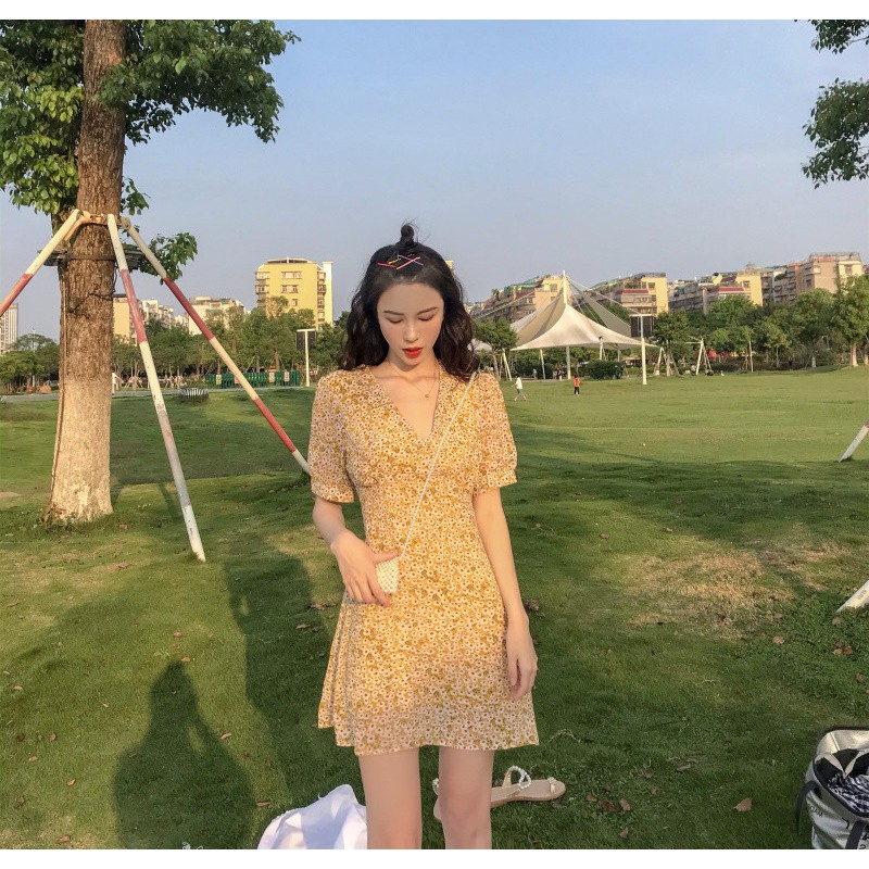 D08 - ĐẦM BIGSIZE HOA NHÍ CỔ V MÙA HÈ | BigBuy360 - bigbuy360.vn