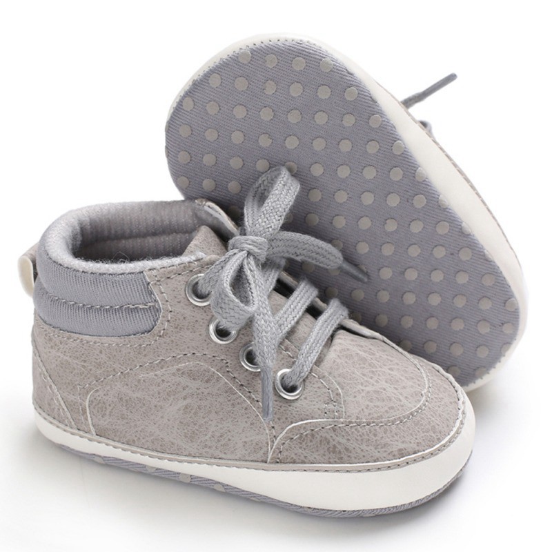 Giày sneaker đế mềm chống trượt dành cho bé tập đi