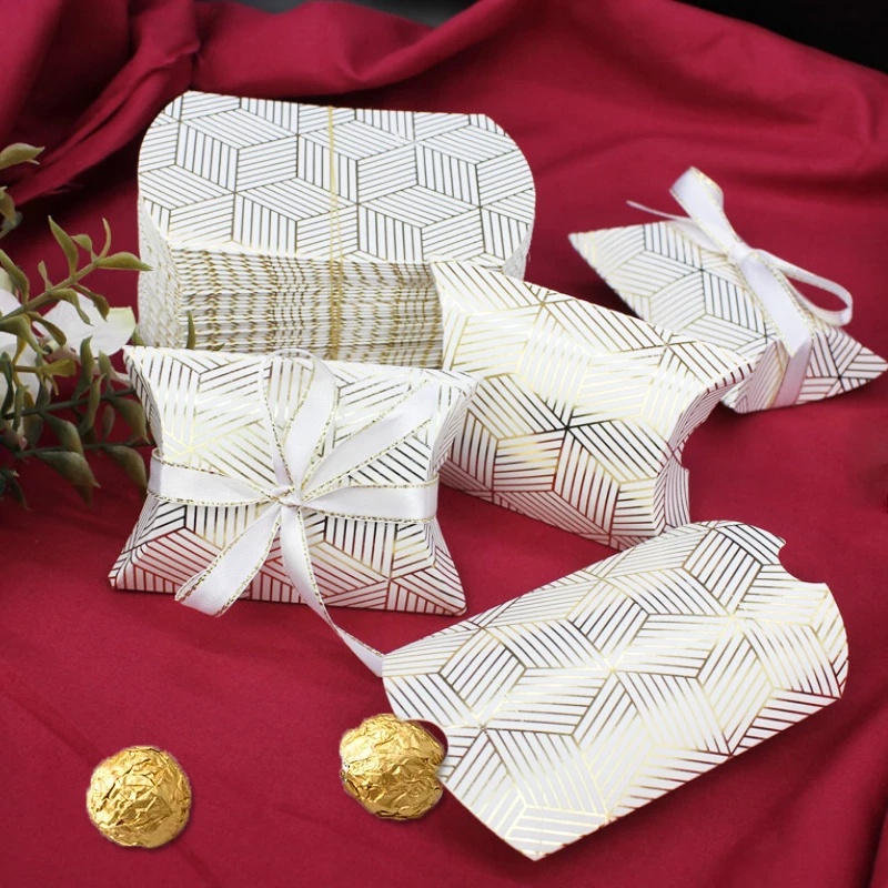 Hộp Đựng Kẹo Hình Gối 3D Có Dây Ruy Băng Trang Trí