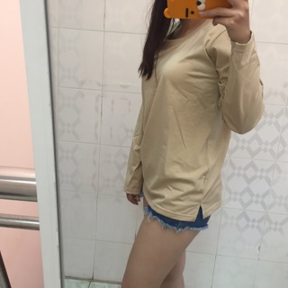 Áo thun tay dài xẻ tà