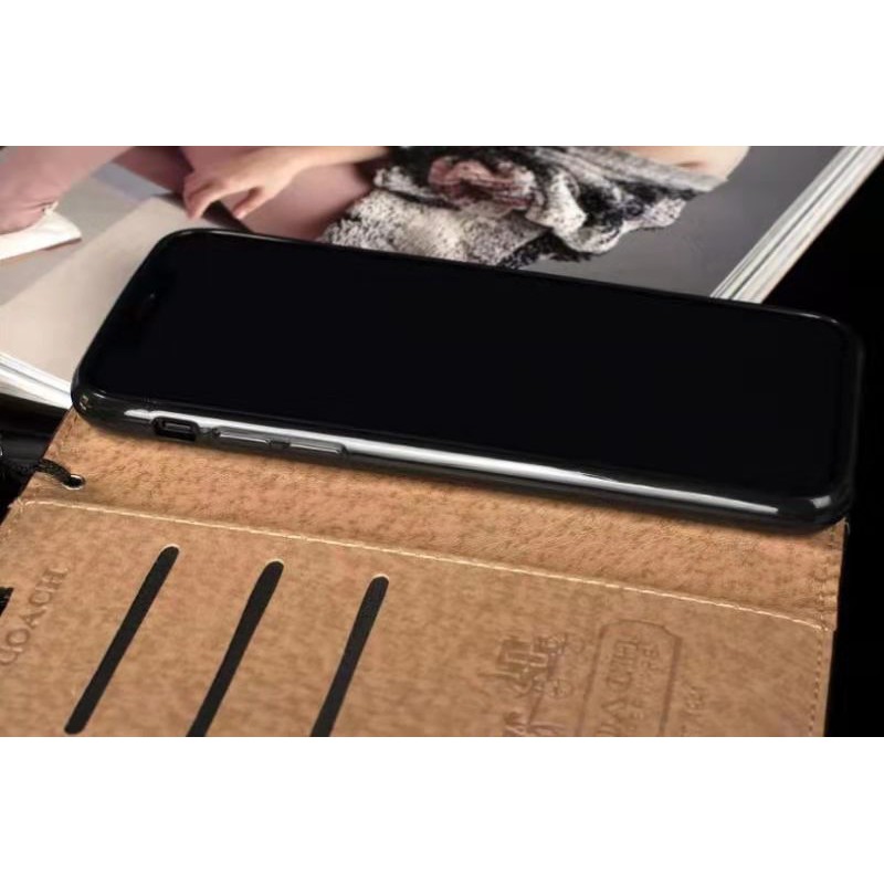 Bao da điện thoại nắp gập in logo Coach cao cấp cho  iPhoneXsMax Xr Xs i6/7/8 Plus