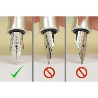 4 chiếc tập cầm bút con cá cho bé