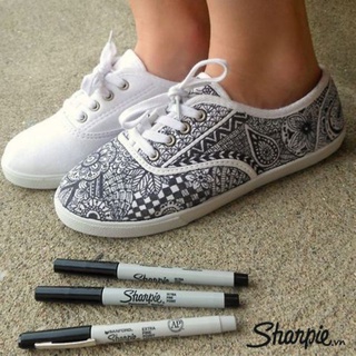Bút lông dầu ngòi kim vẽ trên mọi chất liệu sharpie ultra fine- Black .