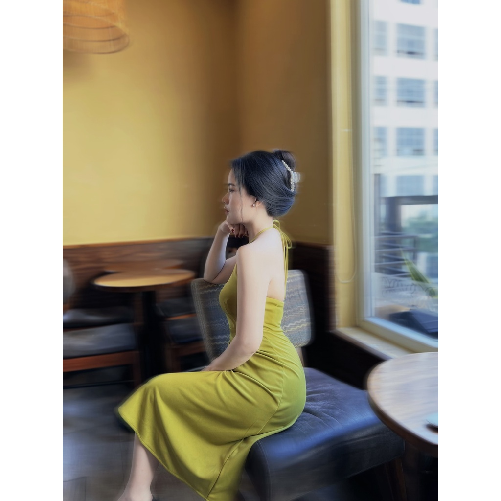 Đầm dài rút hông dạng yếm tieudesign