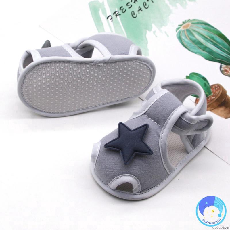 Giày sandal đế mềm chống trượt dành cho em bé
