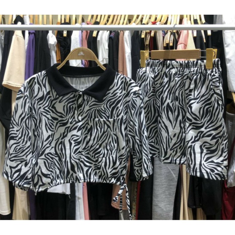 [QUÀ TẶNG LÀ KHẨU TRANG BẠN NHÉ] Áo croptop kèm chân váy loang ngựa vằn / Set bộ thời trang nữ trẻ trung năng động | BigBuy360 - bigbuy360.vn