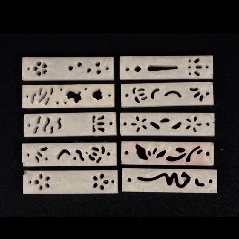 Bộ 2 Khuôn Làm Trang Sức Bông Tai / Trâm Cài Tóc Bằng Nhựa Resin Kiểu Cổ Điển