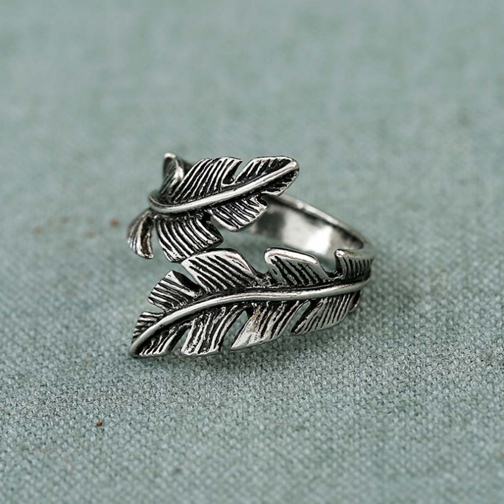Nhẫn Hình Lông Vũ Độc Đáo Dành Cho Bạn Nữ