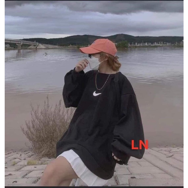 Áo Swt dấu phẩy giữa ngực DA6