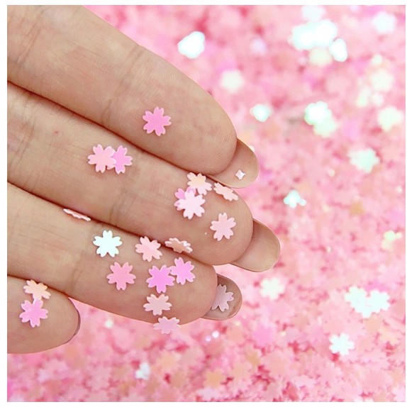 Hộp 30G sequins hình hoa anh đào trang trí