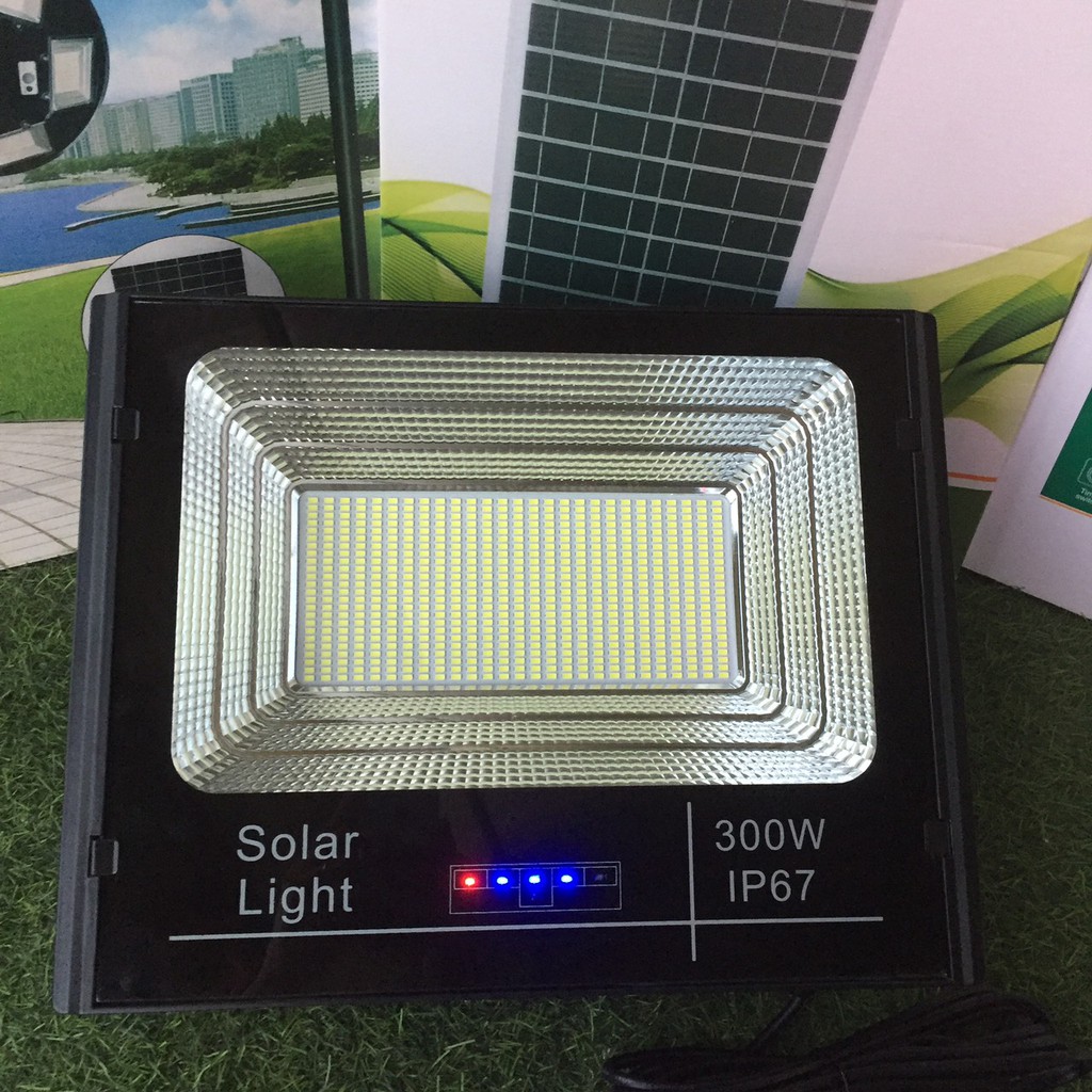Đèn năng lượng mặt trời có điều khiển chống nước IP67 công suất 40-300W