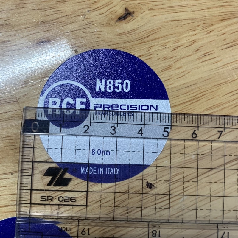 Tem Dán Từ Loa RCF, đơn giá 1 cặp .