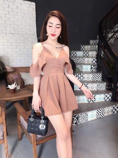 Jum Trễ Vai Cực Hót 