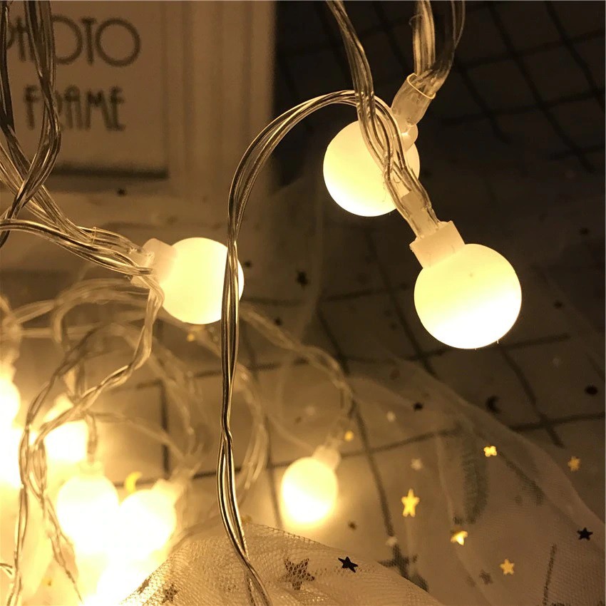 Đầu USB Tiện Dụng Dây Đèn Led Cherry Ball Dài 6 Mét 40 Bóng Tròn Ánh Sáng Vàng Nắng - Đèn Led Trang Trí Nhà Cửa
