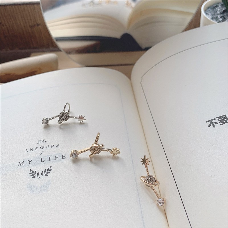 Khuyên tai kẹp vành một bên không bấm lỗ K050 bằng hợp kim mạ vàng hoặc bạc hình ngôi sao đính đá dáng midi (1 chiếc)