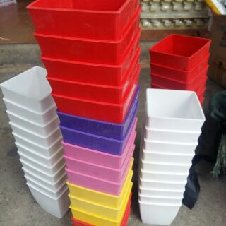 Chậu vuông rộng 8.5cm cao 9cm
