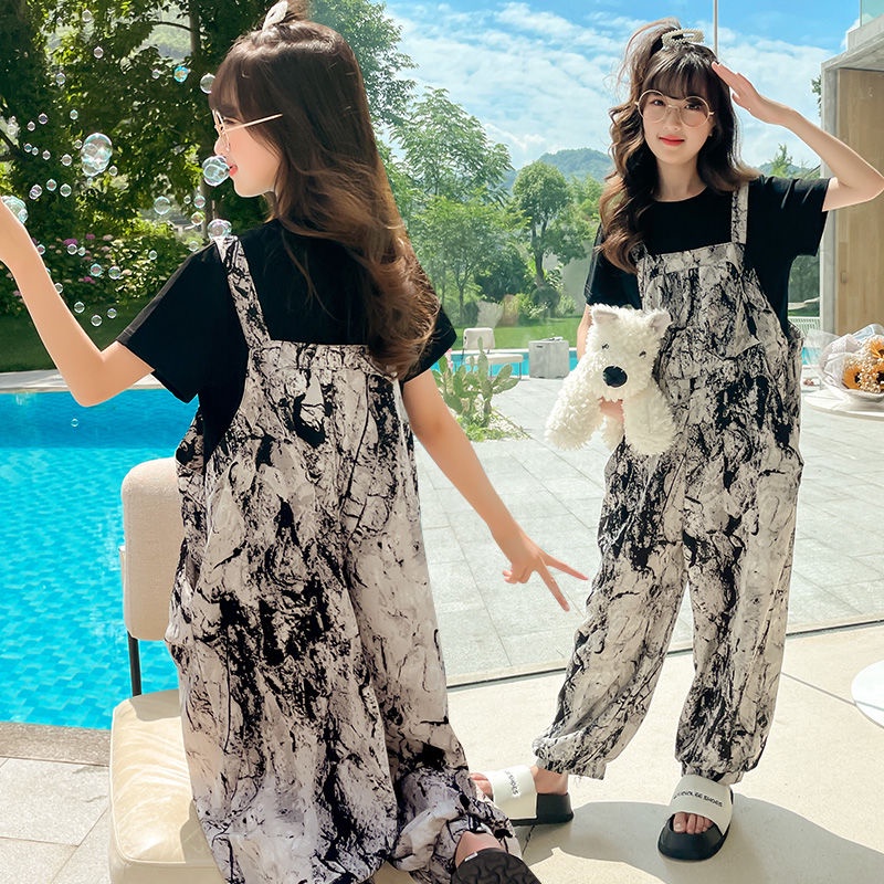 Set Áo Thun Và Quần Yếm Dáng Rộng Thời Trang Cá Tính Cho Bé