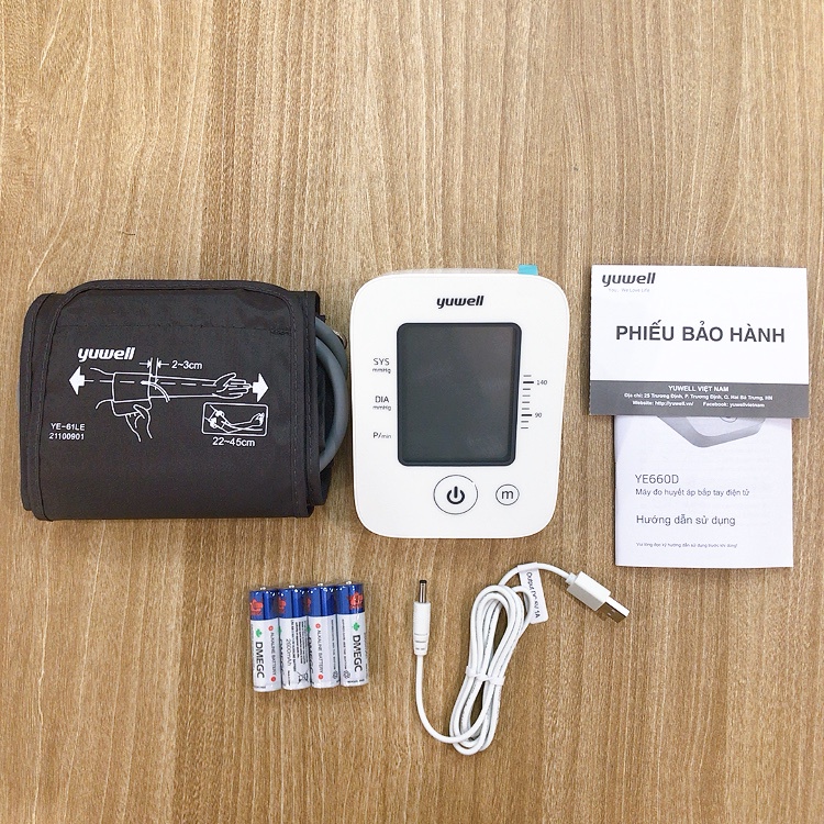 Máy đo huyết áp điện tử bắp tay chính hãng YUWELL YE660D [Nhập khẩu chính hãng - Bảo hành 5 năm]