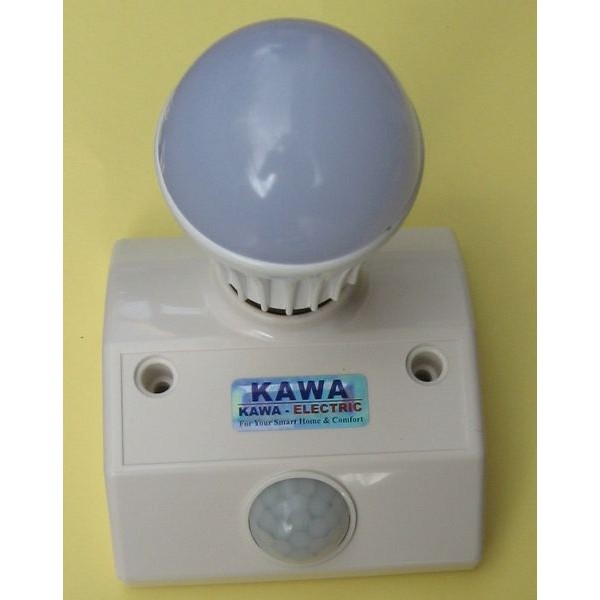 Đuôi đèn cảm ứng tự sáng khi có người Kawa SS68