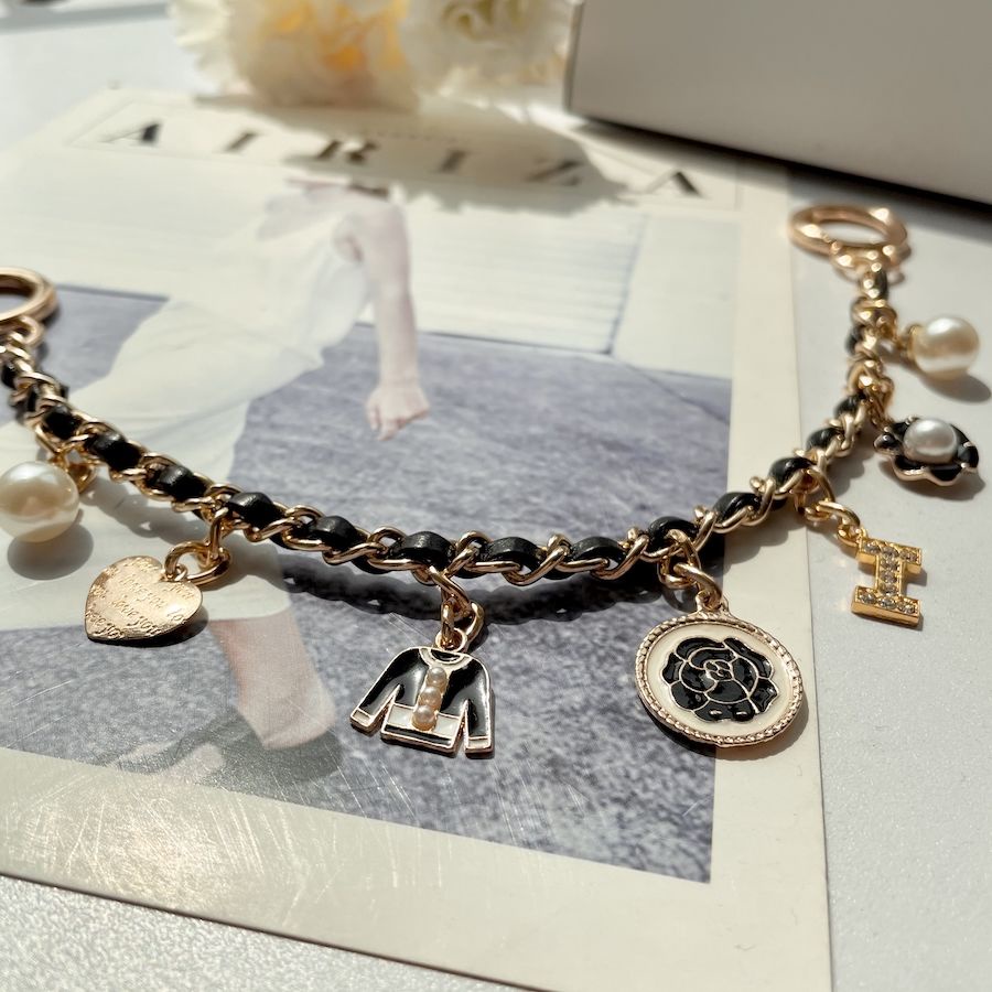 Dây xích đính ngọc trai phối mặt phong cách Chanel hai đầu khóa dùng gắn trang trí móc khóa/ túi xách/ balo DIY