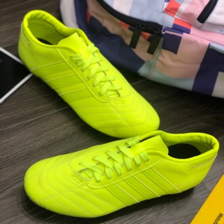 Giày ba sọc loại 1 - Xanh chuối (kèm hộp và tất)