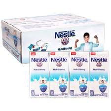 Thùng 48 hộp sữa tiệt trùng dâu, trắng Nestlé NutriStrong 180ml