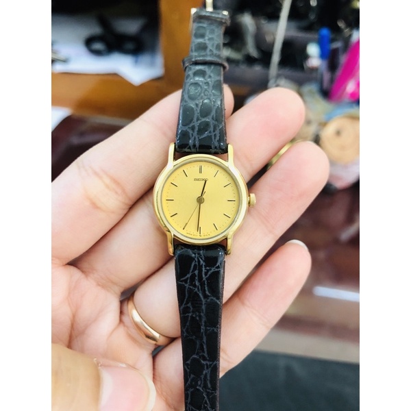 Đồng hồ nữ si nhật hiệu Seiko