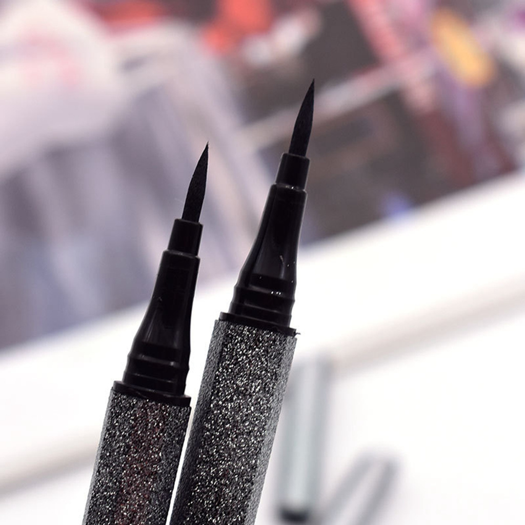 [Hàng mới về] Bút kẻ mắt dạng lỏng lâu trôi chống thấm nước không nhòe chất lượng cao