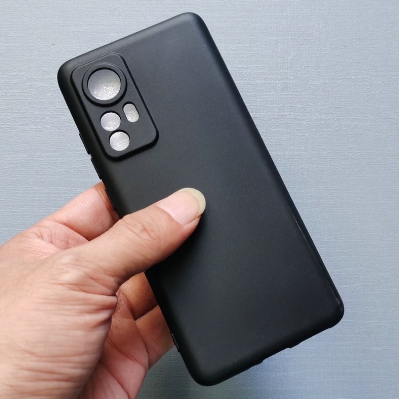 Ốp lưng nhám dẻo màu đen Xiaomi Mi 12, Mi 12X, Mi 12 Pro bảo vệ camera chống bám bẩn