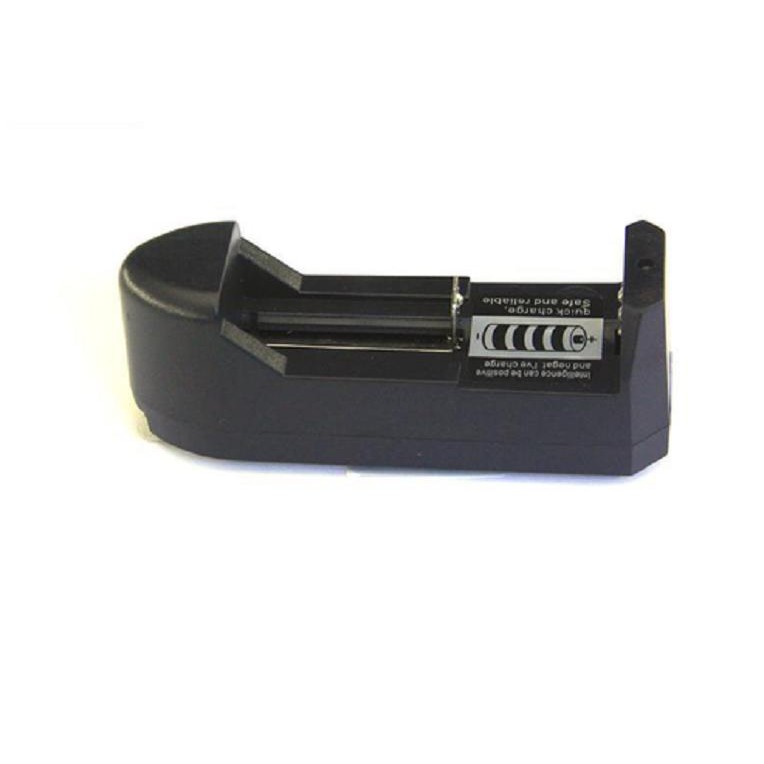 GIÁ SỈ Chui cắm sạc pin tiện lợi,có sạc thể sạc nhiều loại pin thông dụng,tự động dừng sạc khi đèn  báo màu đỏ 5137