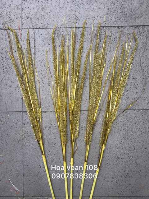 Cành oải hương kim tuyến