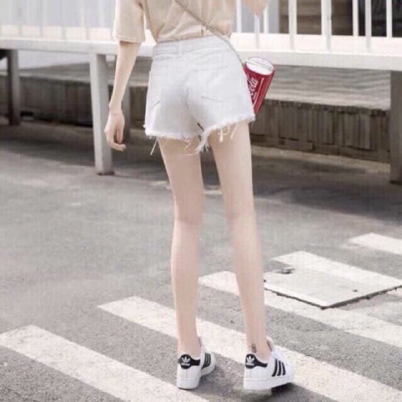 Quần kaki lai bầu rách