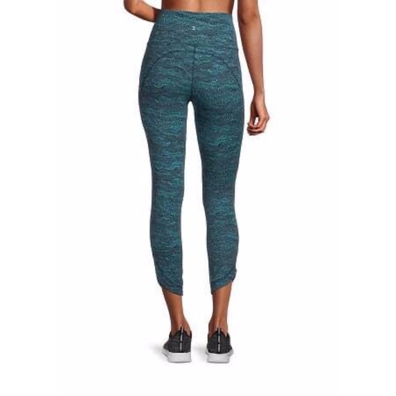 Quần legging ống xéo Xrion vnxk