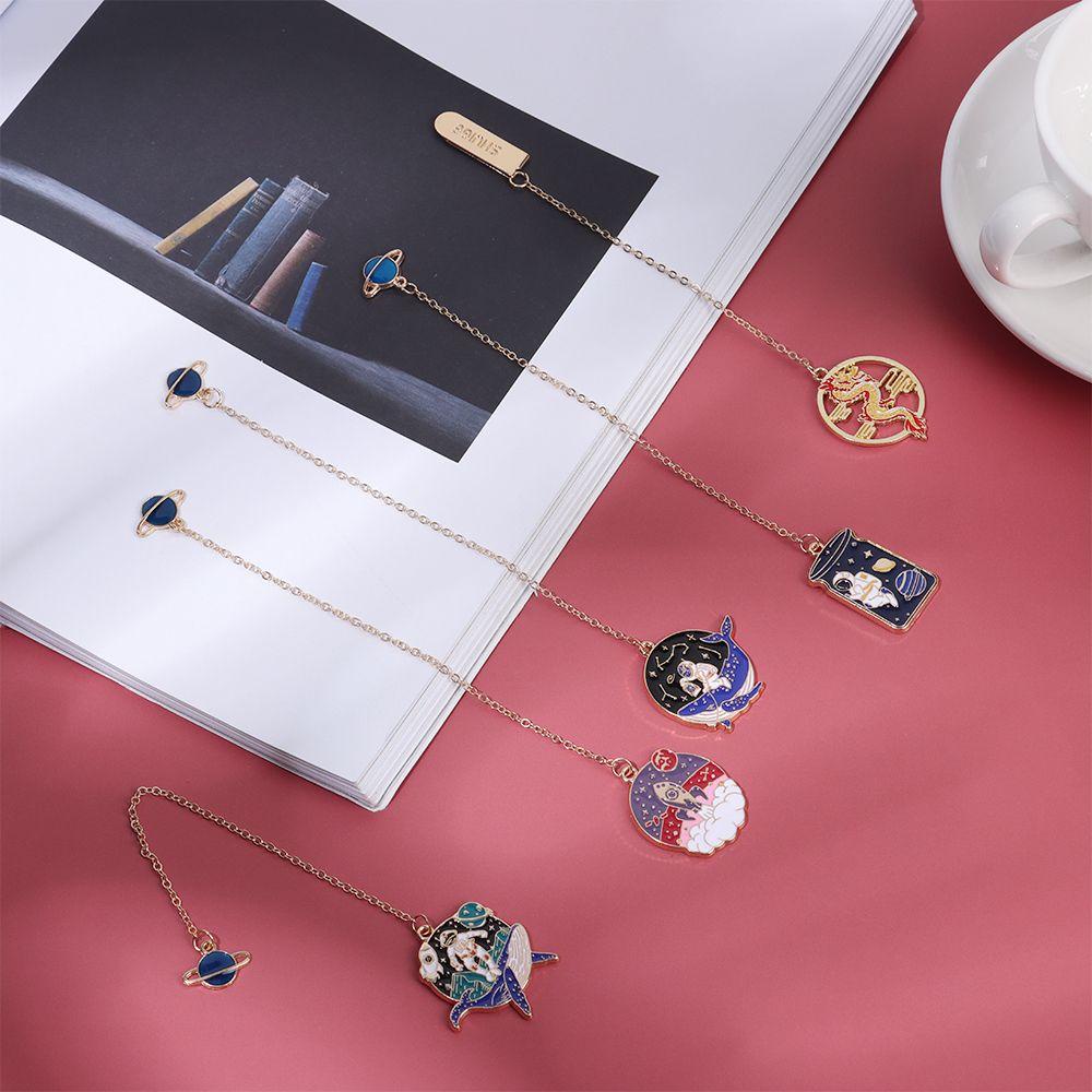1 Bookmark Kim Loại Mặt Phi Hành Gia Phong Cách Retro