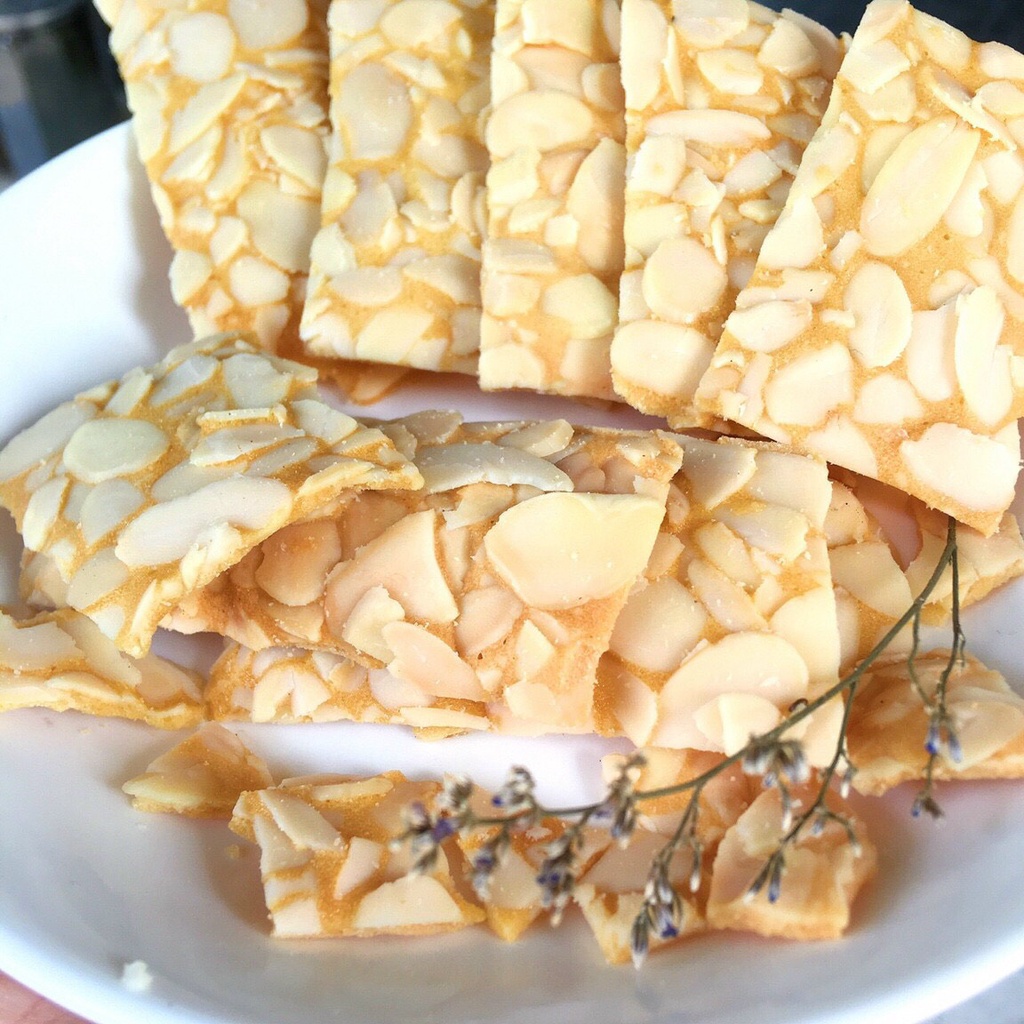 BÁNH NGÓI HẠNH NHÂN